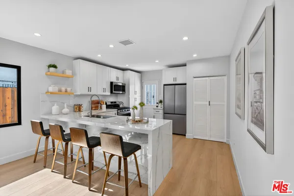 $1,349,000 | 2931 South Bronson Avenue, Los Angeles, CA 90018