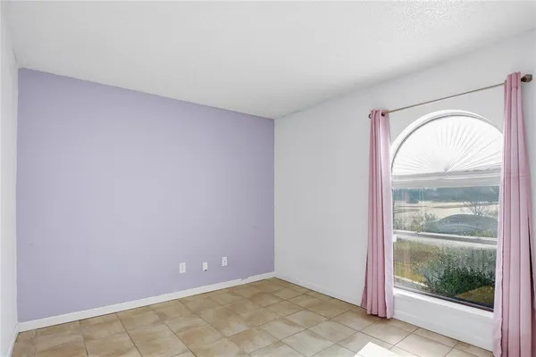a view of empty room with window