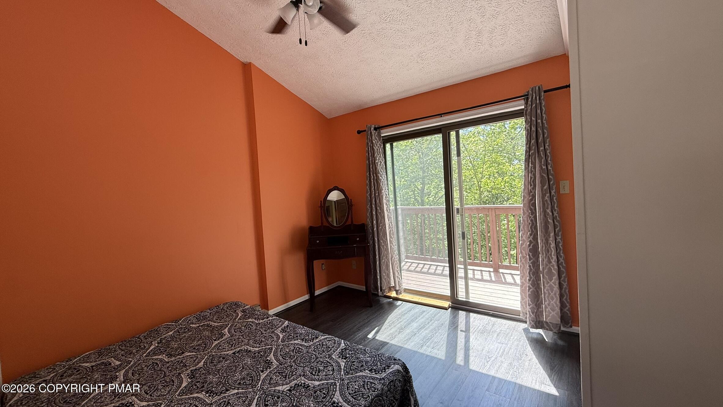 4271 Winchester Way Bushkill, PA 18324 - Photo 22 of 53 IMG_5696
