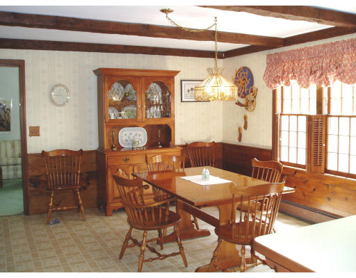 22 Olde Lantern Road Acton, MA 01720 - Photo 3 of 7 Gallery Image 3