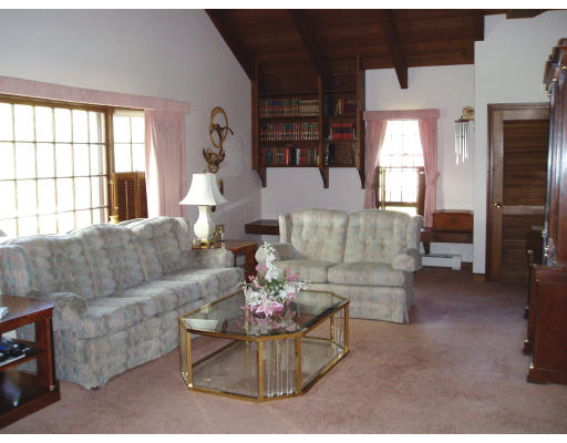 22 Olde Lantern Road Acton, MA 01720 - Photo 4 of 7 Gallery Image 4
