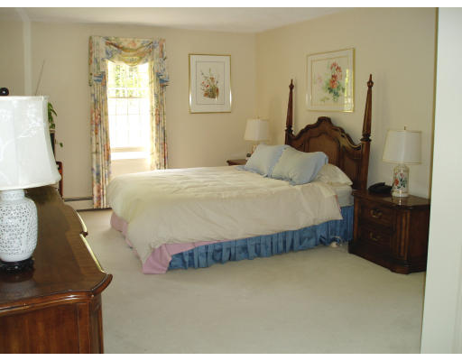 22 Olde Lantern Road Acton, MA 01720 - Photo 5 of 7 Gallery Image 5