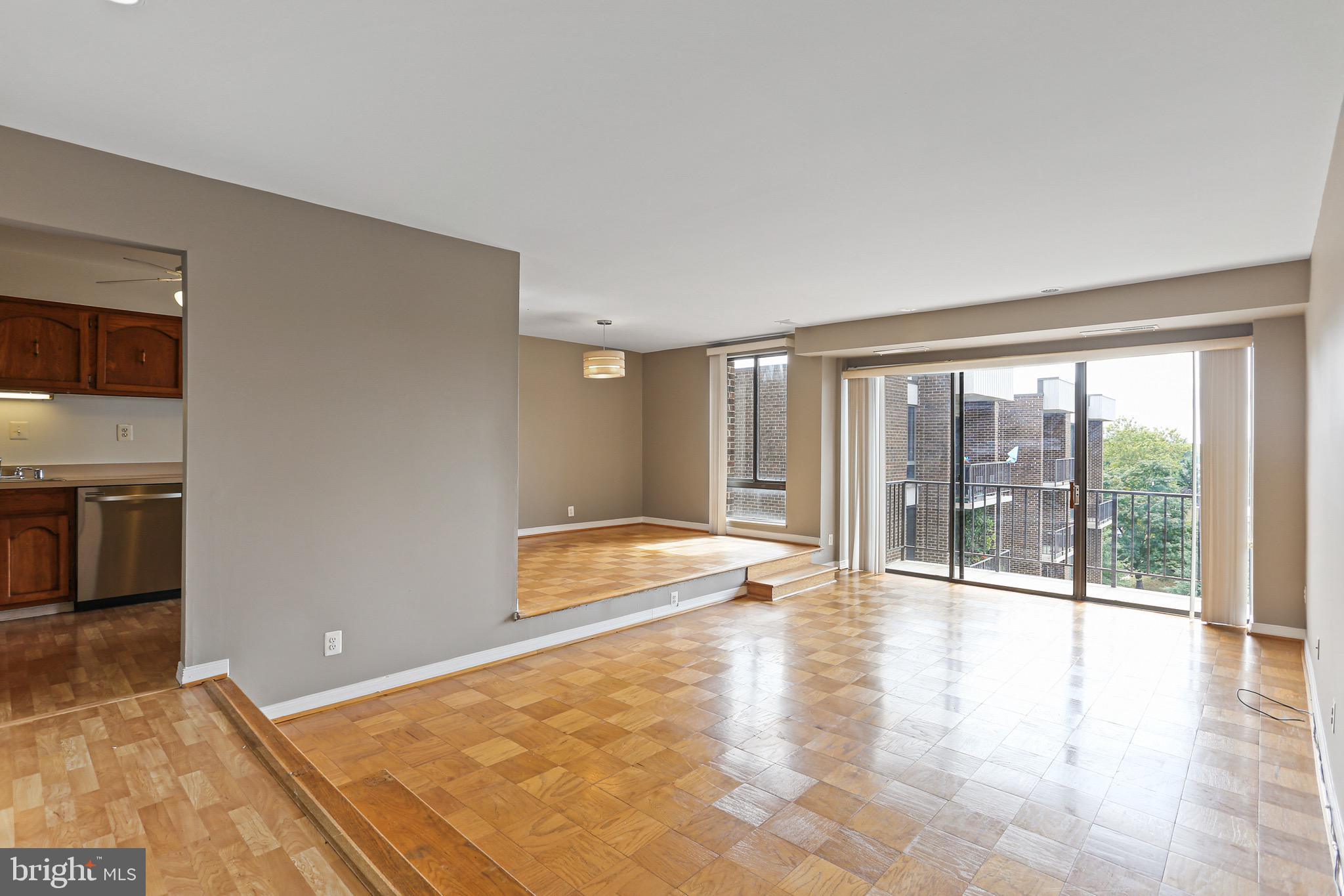 9900 Georgia Avenue, Unit 27708 Silver Spring, MD 20902 - Photo 31 of 32 Large Open Floor Plan
