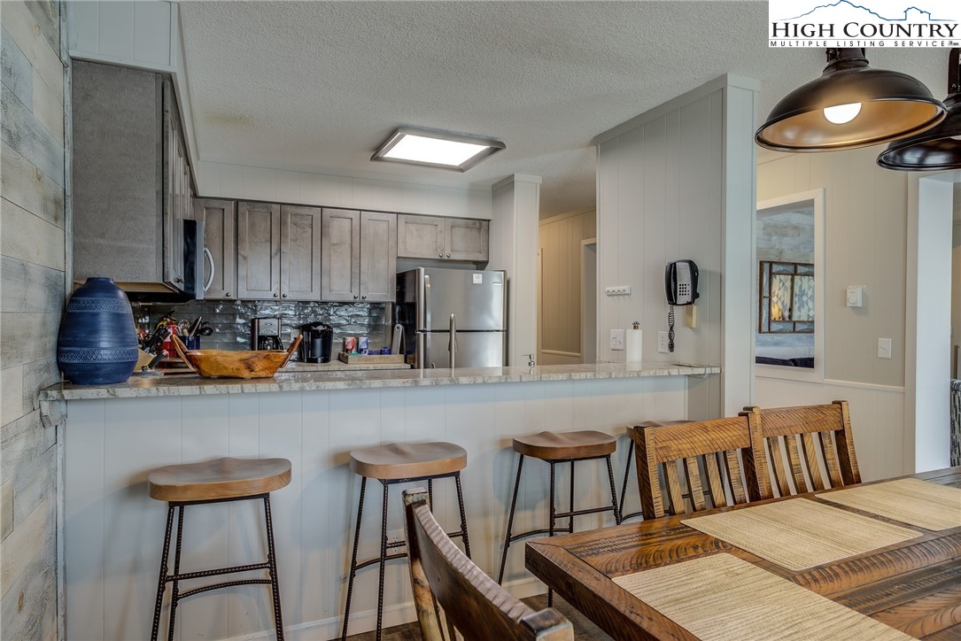 301 Pinnacle Inn Road, Unit 3107 Beech Mountain, NC 28604 - Photo 9 of 27 Gallery Image 9