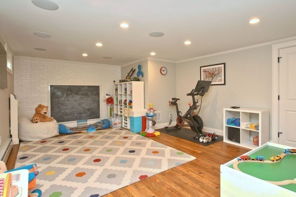210 Willis Road Sudbury, MA 01776 - Photo 23 of 28 Gallery Image 23