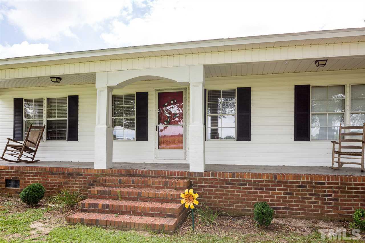 360 Loften Road Newton Grove, NC 28366 - Photo 2 of 25