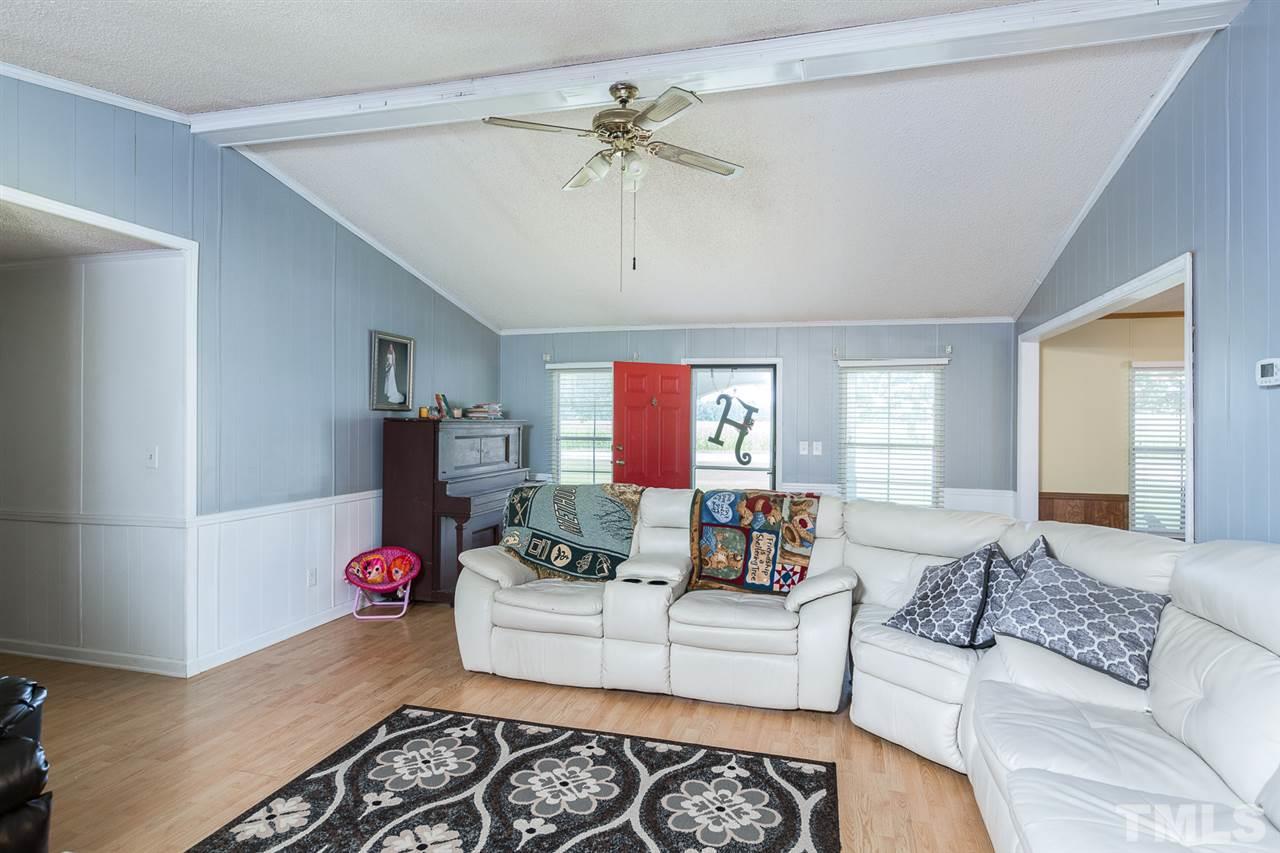 360 Loften Road Newton Grove, NC 28366 - Photo 11 of 25
