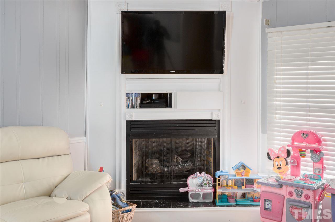 360 Loften Road Newton Grove, NC 28366 - Photo 10 of 25