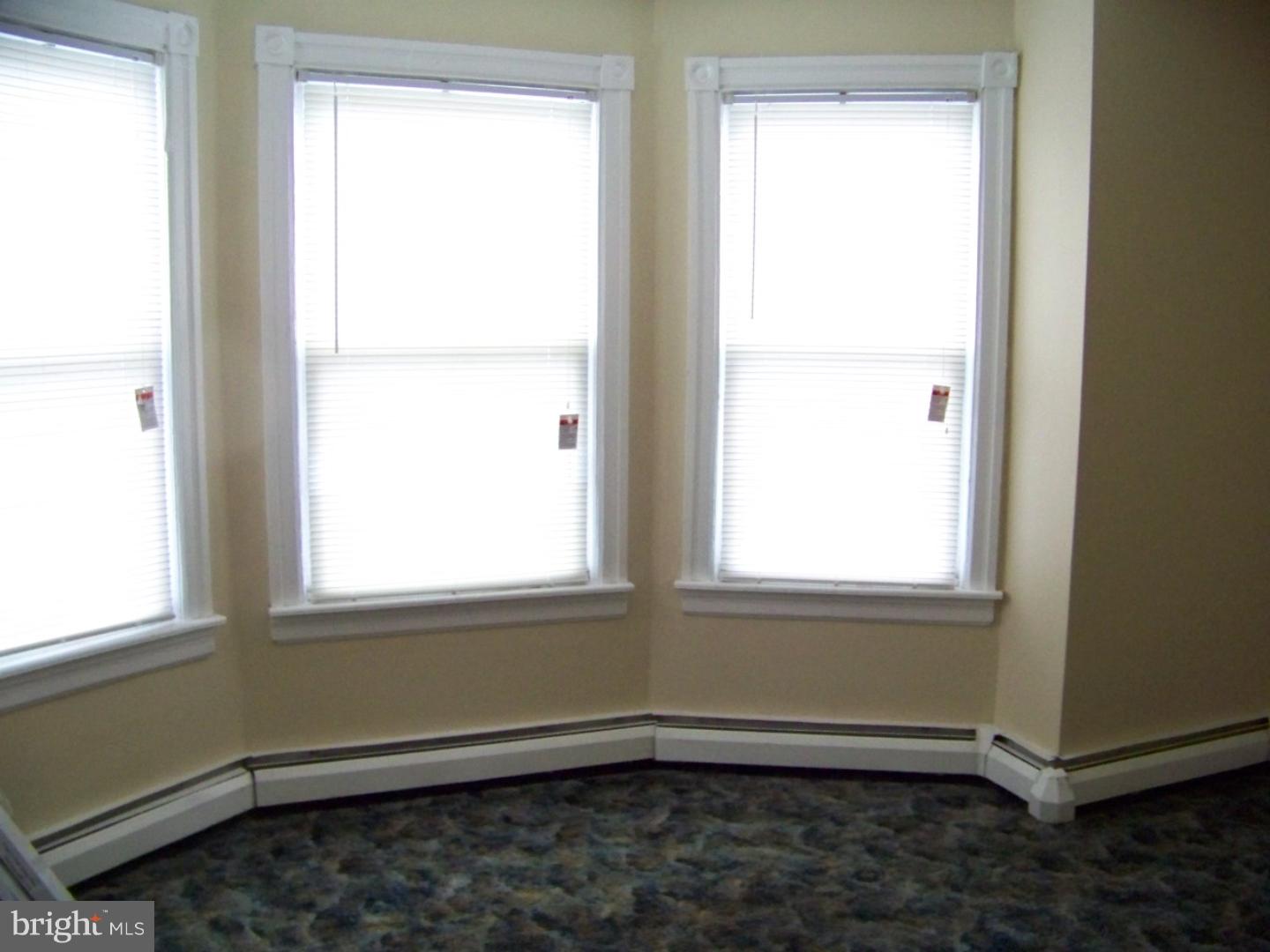 8517 Lansdowne Avenue Upper Darby, PA 19082 - Photo 6 of 9