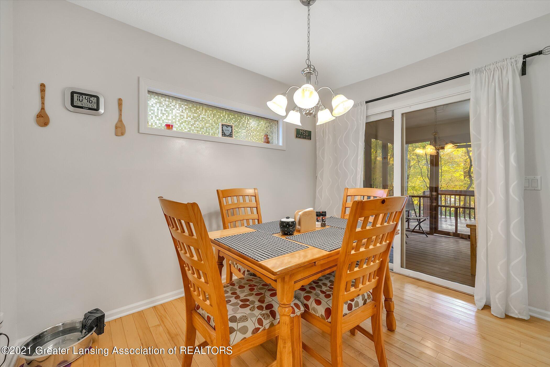 7017 North Ridge Road, Unit 28 Lansing, MI 48917 - Photo 15 of 34 19-7017-N-Ridge-Rd-Windowstill-Real-Esta