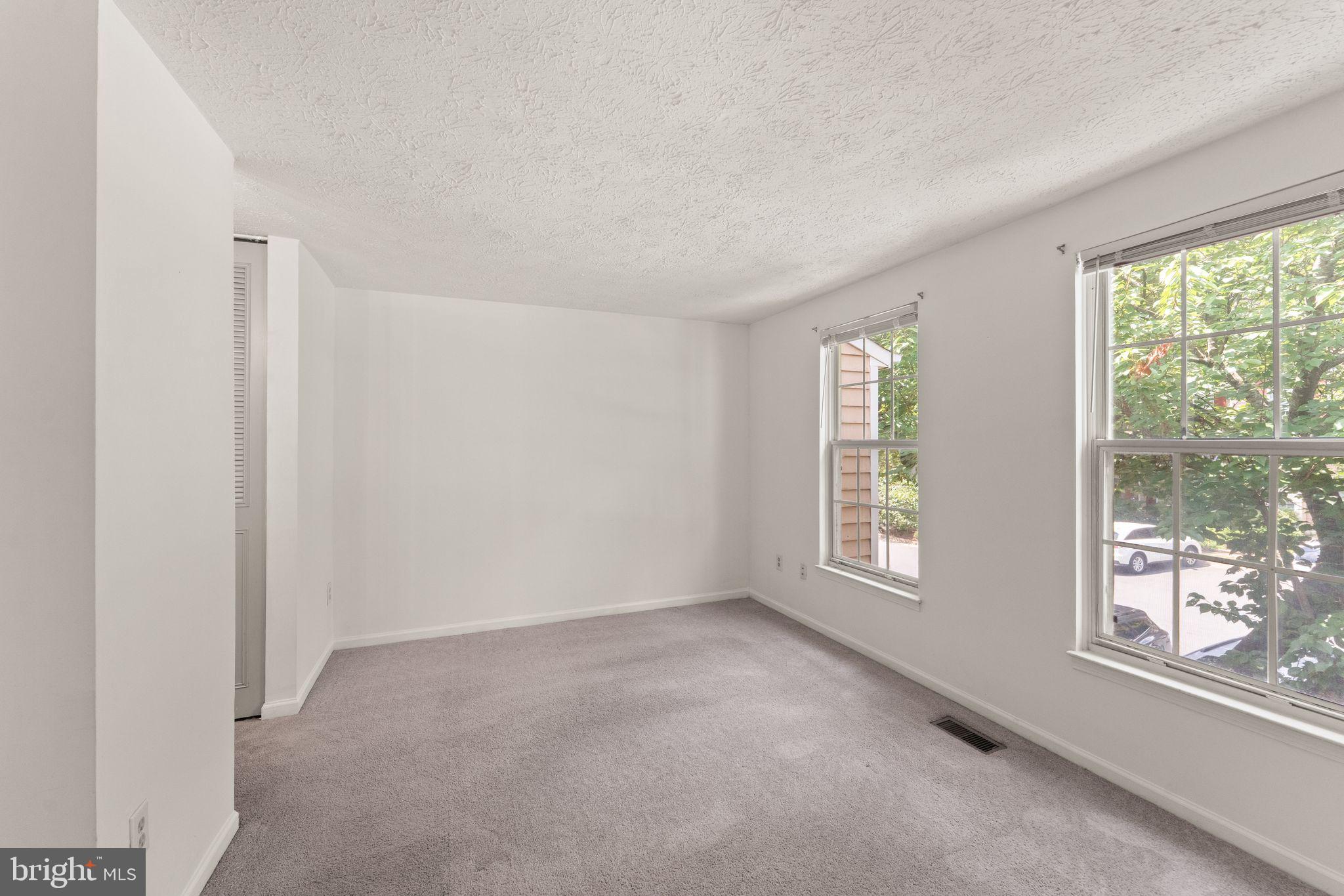 1941 Sagewood Lane Reston, VA 20191 - Photo 20 of 39