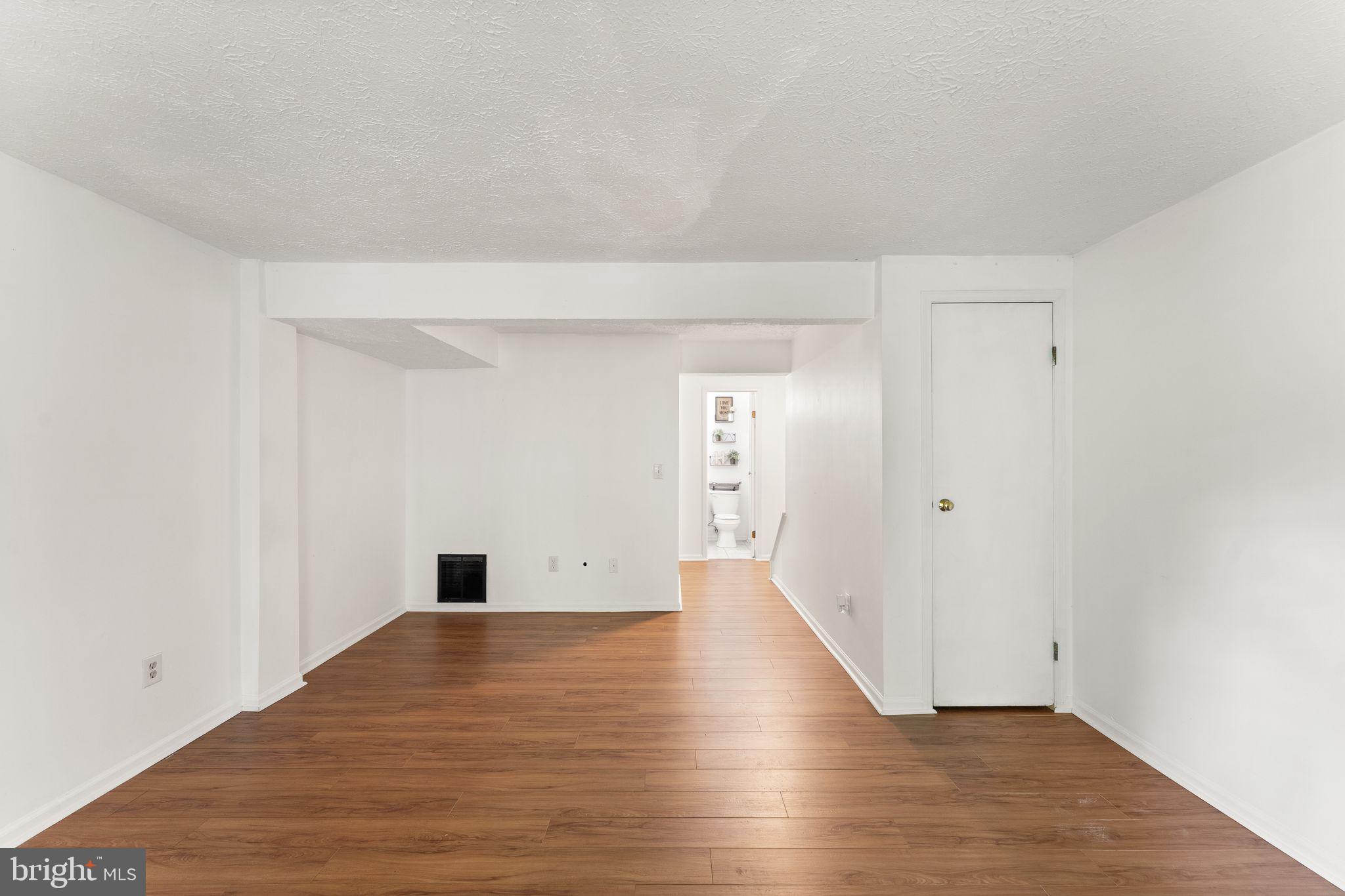 1941 Sagewood Lane Reston, VA 20191 - Photo 32 of 39