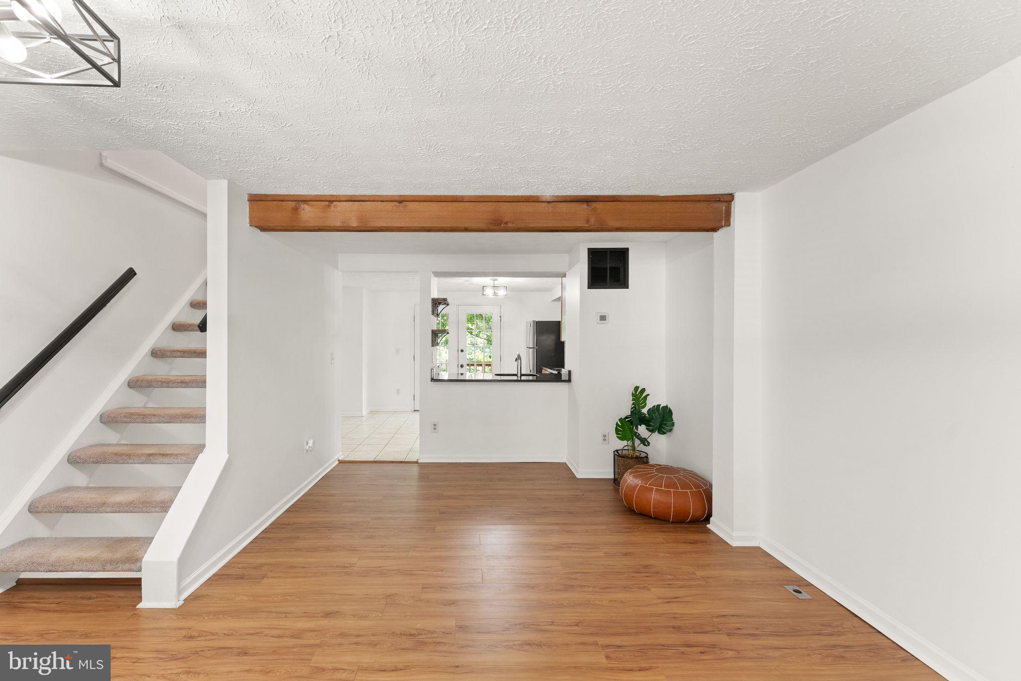 1941 Sagewood Lane Reston, VA 20191 - Photo 4 of 39
