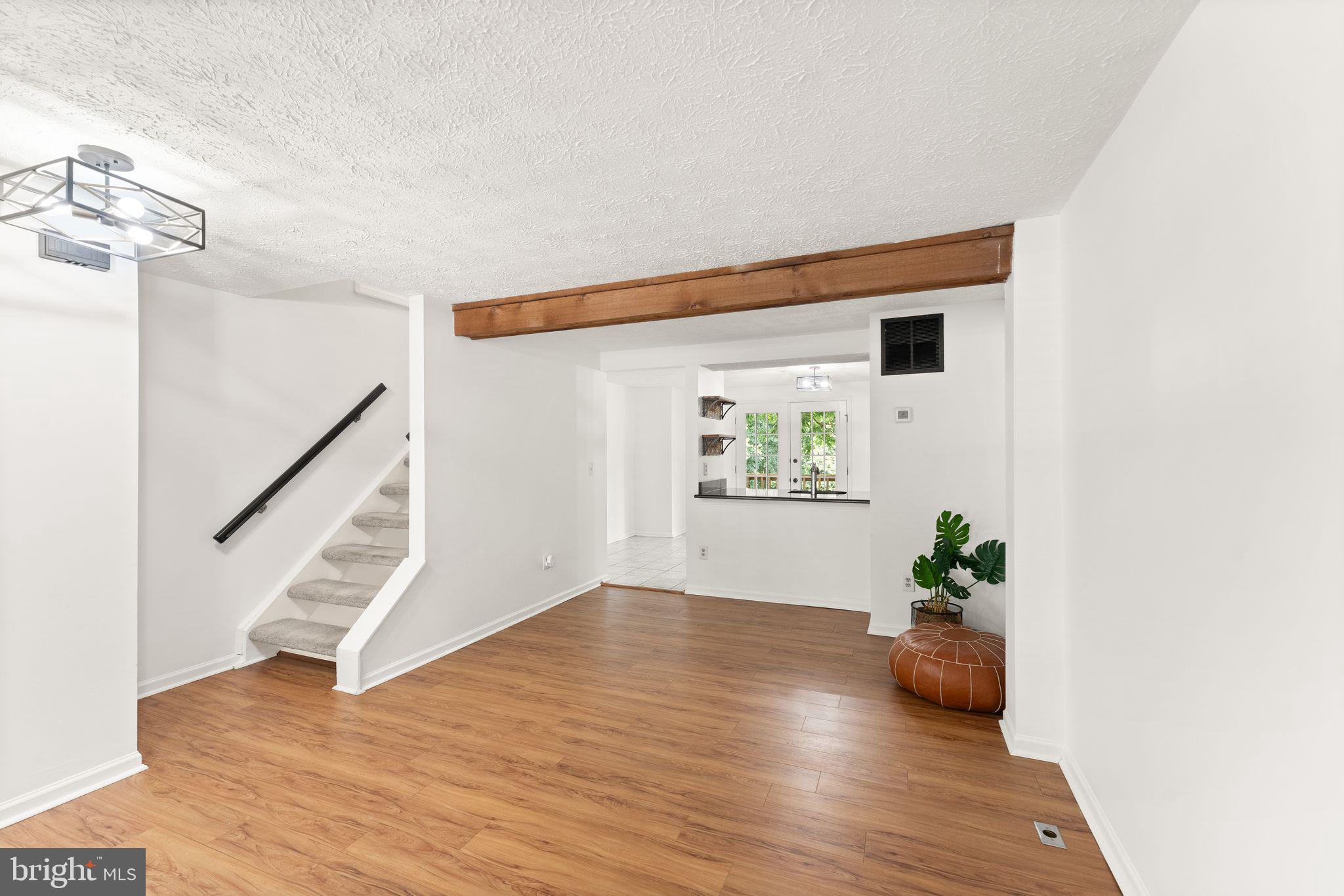 1941 Sagewood Lane Reston, VA 20191 - Photo 5 of 39