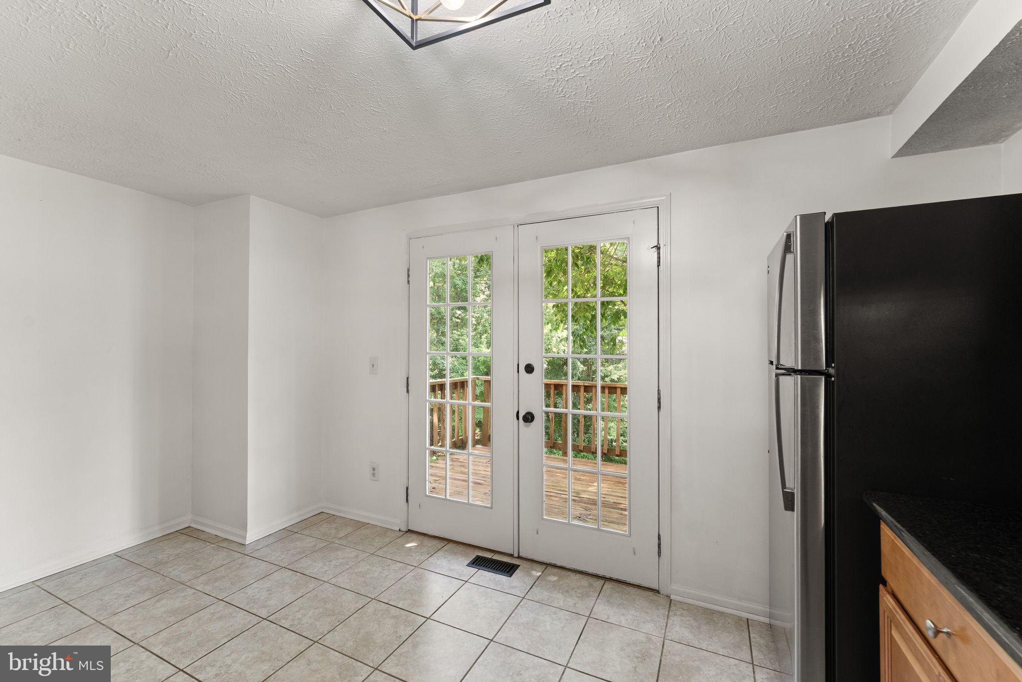 1941 Sagewood Lane Reston, VA 20191 - Photo 10 of 39