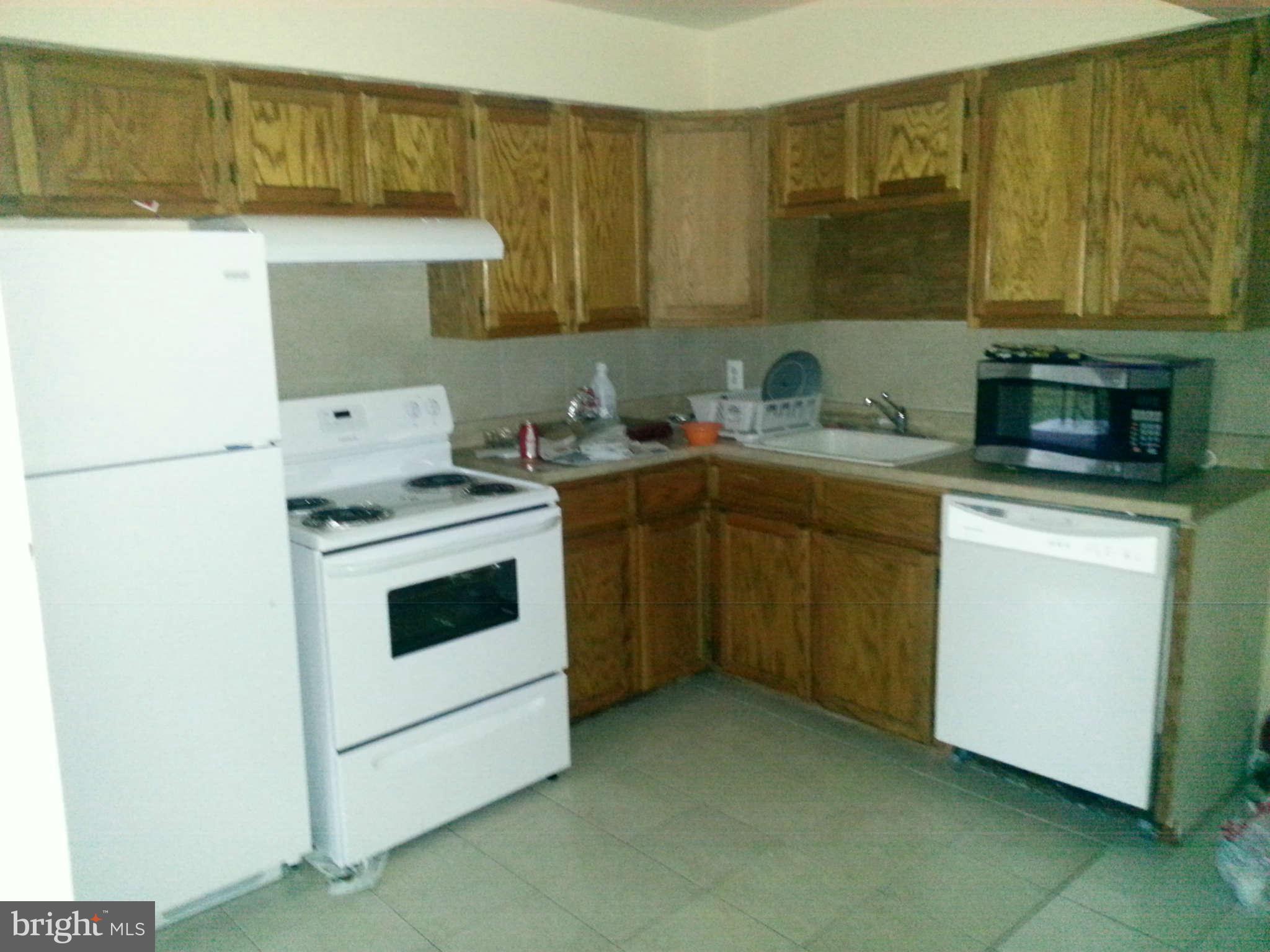 7023 Calamo Street Springfield, VA 22150 - Photo 6 of 23 Kitchen