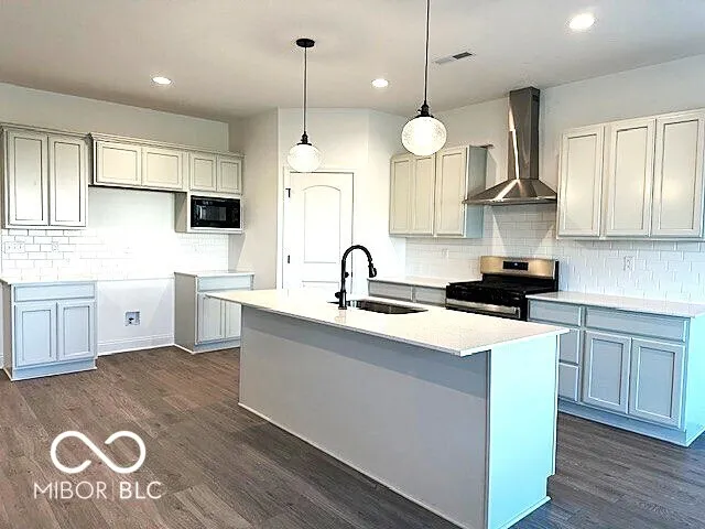 $429,900 | 2413 Stony Crk Drive, Whitestown, IN 46075