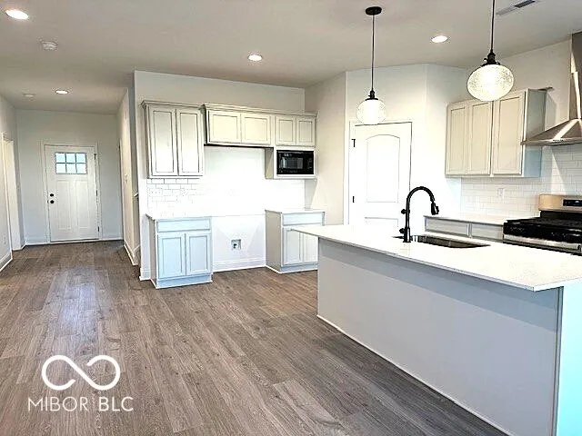 $429,900 | 2413 Stony Crk Drive, Whitestown, IN 46075