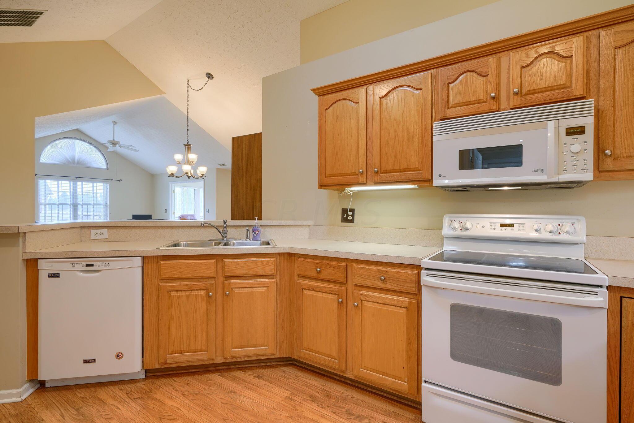 3725 Stoneway Point Powell, OH 43065 - Photo 21 of 54 3725 Stoneway Pt (20)