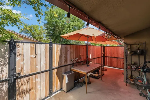 $249,999 | 5090 North College Avenue, Unit 108, Fresno, CA 93704