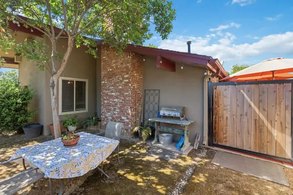 $249,999 | 5090 North College Avenue, Unit 108, Fresno, CA 93704