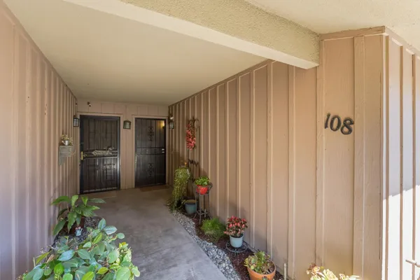 $249,999 | 5090 North College Avenue, Unit 108, Fresno, CA 93704