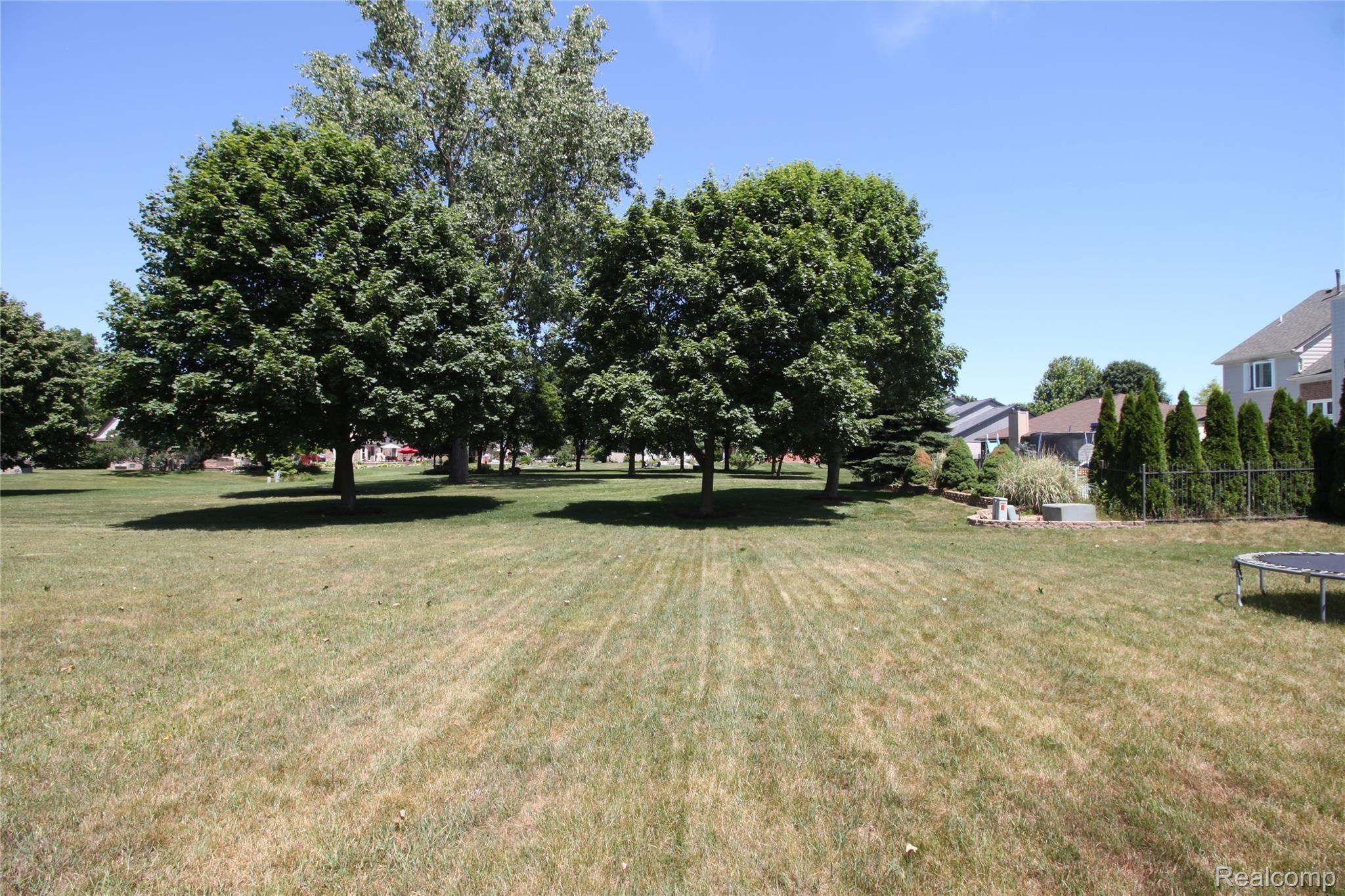 34403 Gillies New Baltimore, MI 48047 - Photo 5 of 59 IMG_5612.JPG