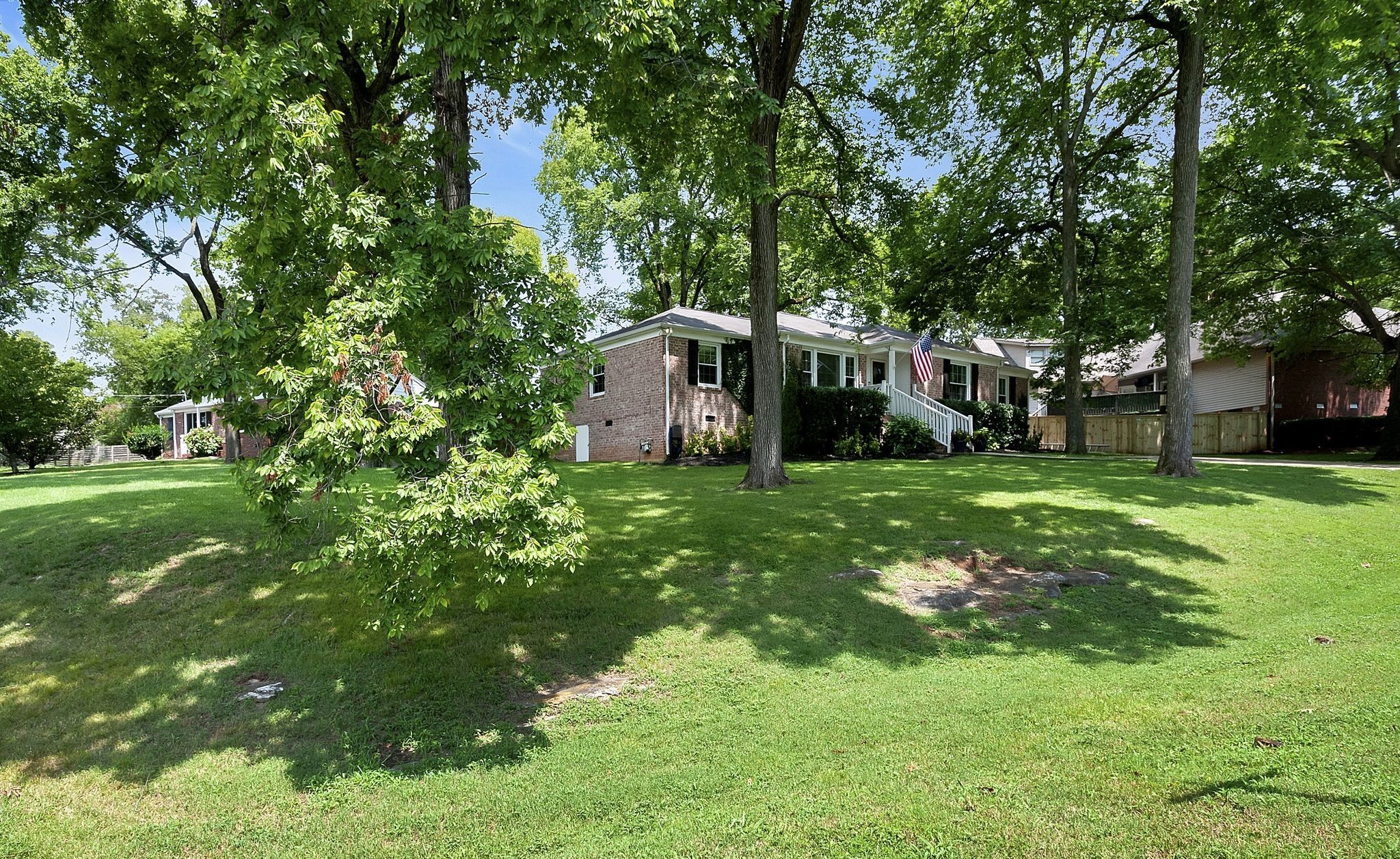 1220 Davidson Road Nashville, TN 37205 - Photo 6 of 33 Gallery Image 6