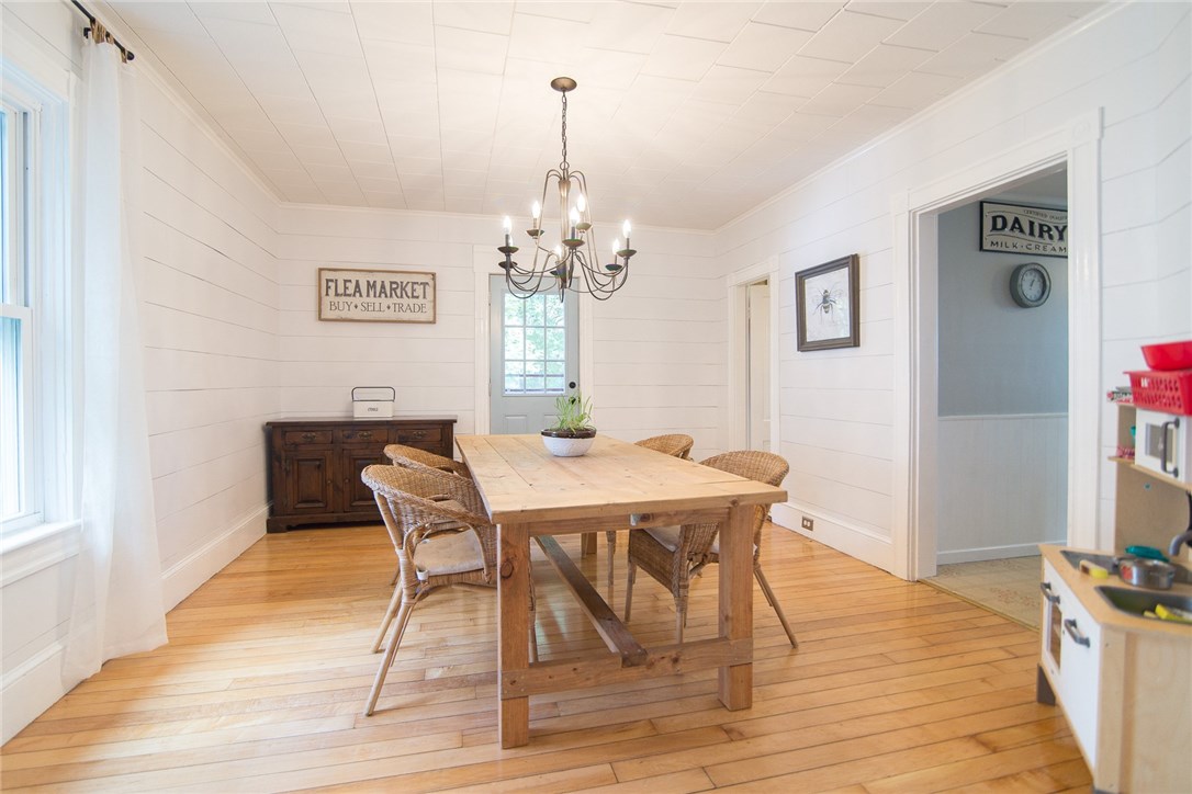 199 Great Road North Smithfield, RI 02896 - Photo 8 of 32
