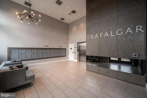 $2,000 | 989 South Buchanan Street, Unit 416, Arlington, VA 22204