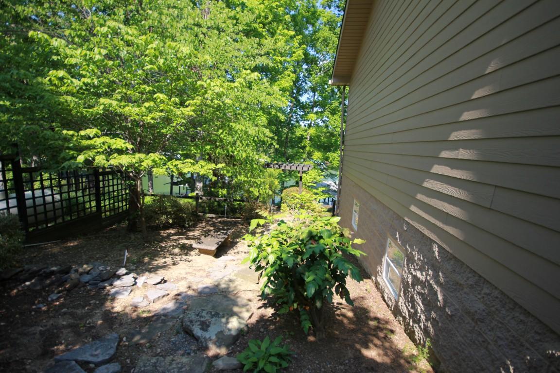 281 Goose Point, Unit 6 Spring City, TN 37381 - Photo 21 of 41 pictures taken 5-4-15 077 (Medium)