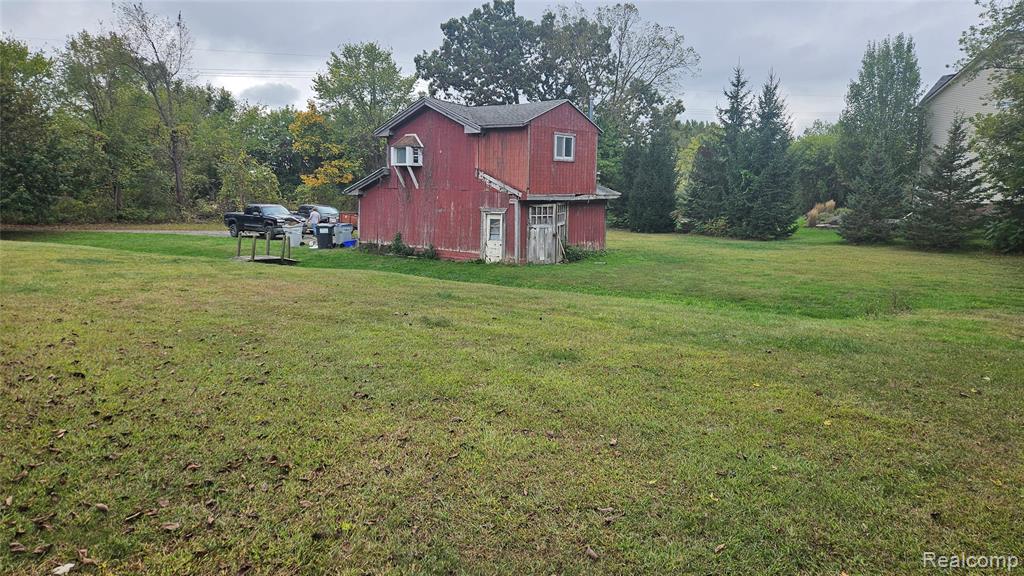 53540 West 12 Mile Road New Hudson, MI 48165 - Photo 4 of 11
