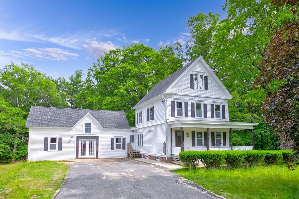 102 Pepperell Road Groton, MA 01450 - Photo 1 of 28