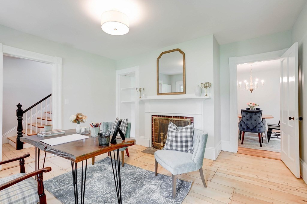 102 Pepperell Road Groton, MA 01450 - Photo 5 of 28