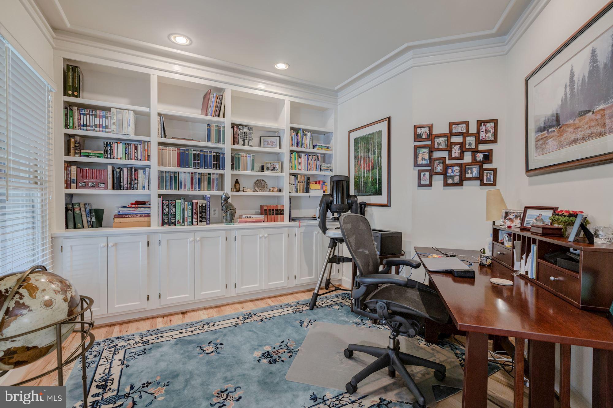 6900 Rannoch Road Bethesda, MD 20817 - Photo 3 of 23 View