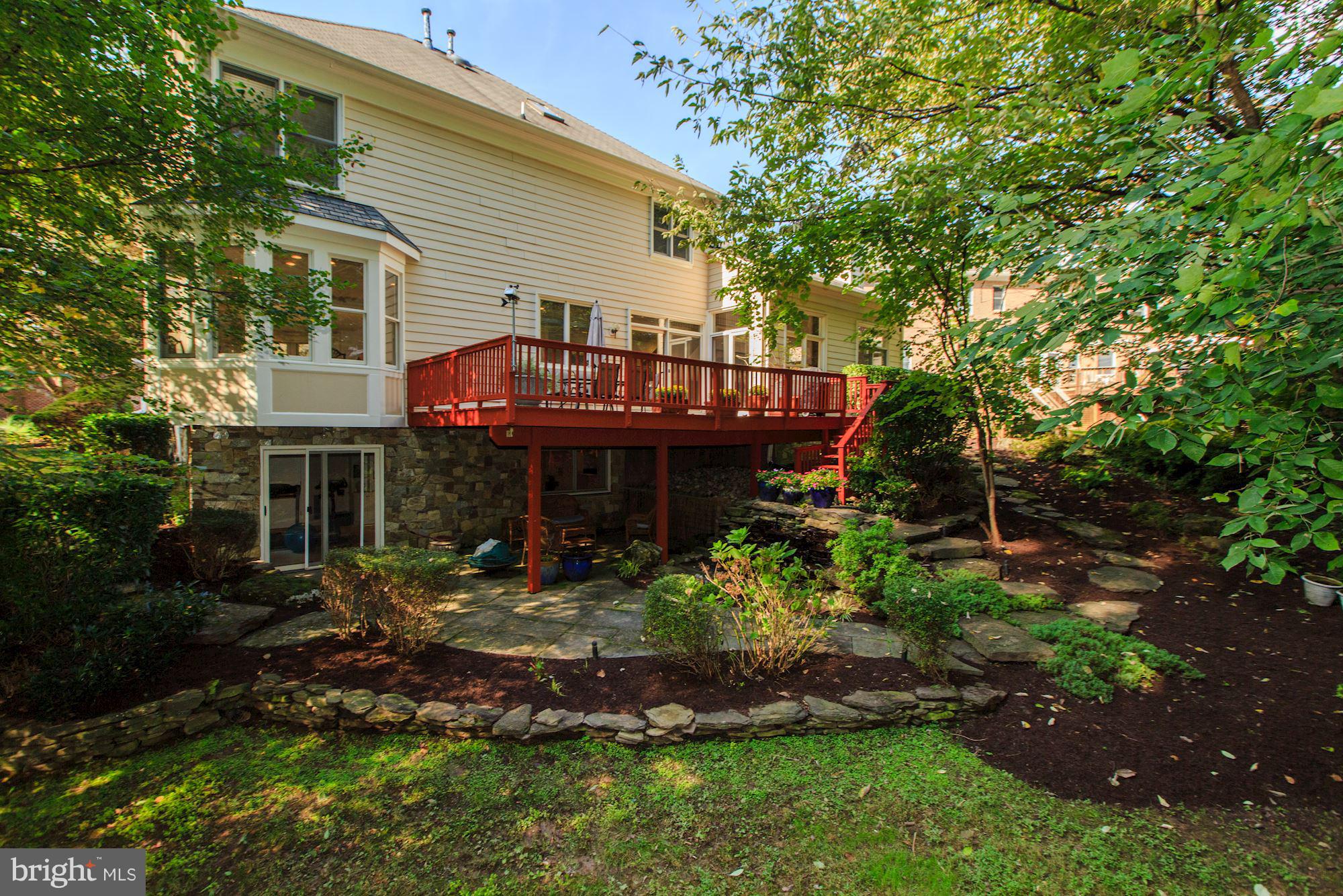 6900 Rannoch Road Bethesda, MD 20817 - Photo 22 of 23 Exterior (Rear)