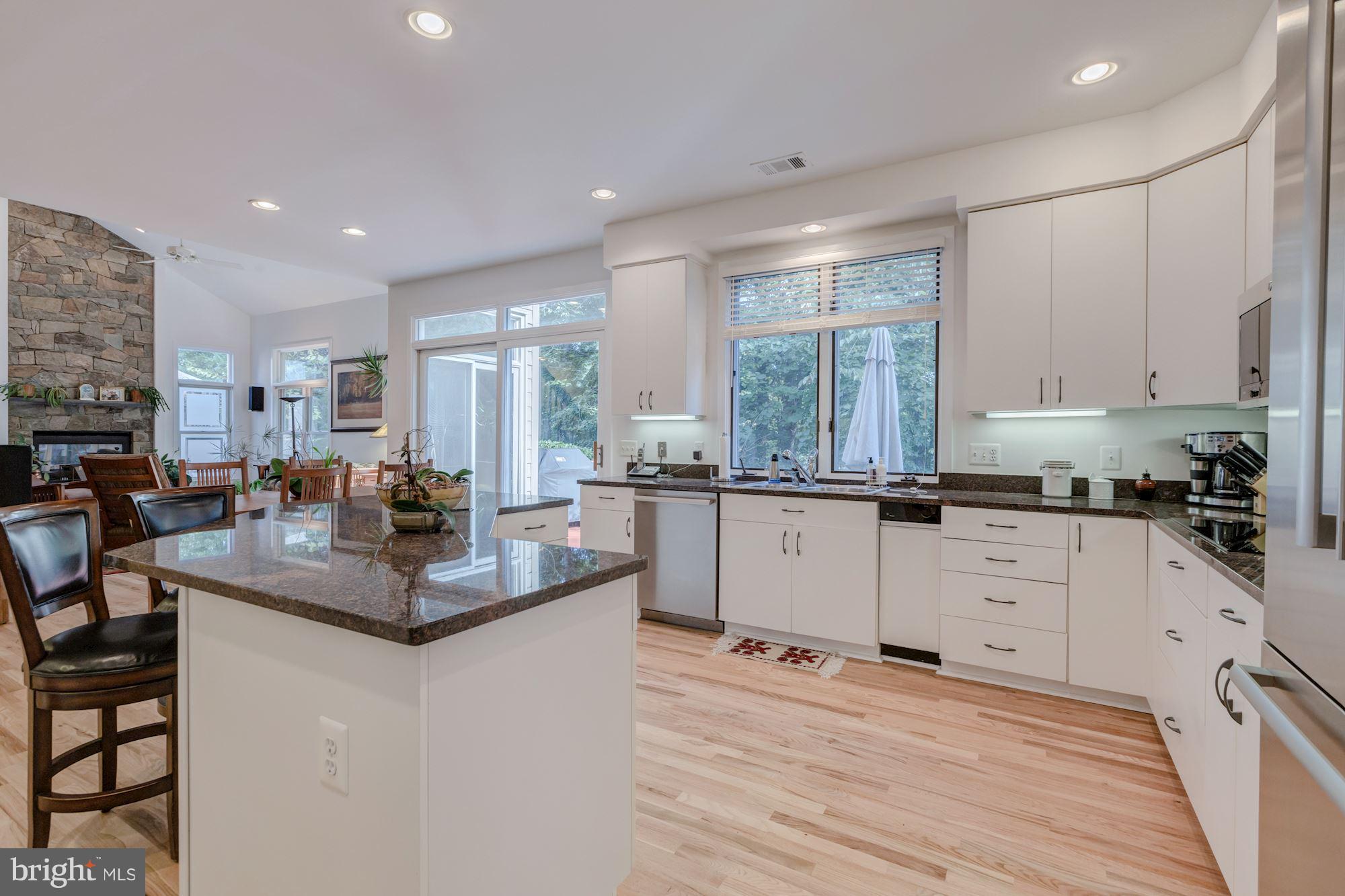 6900 Rannoch Road Bethesda, MD 20817 - Photo 7 of 23 Kitchen