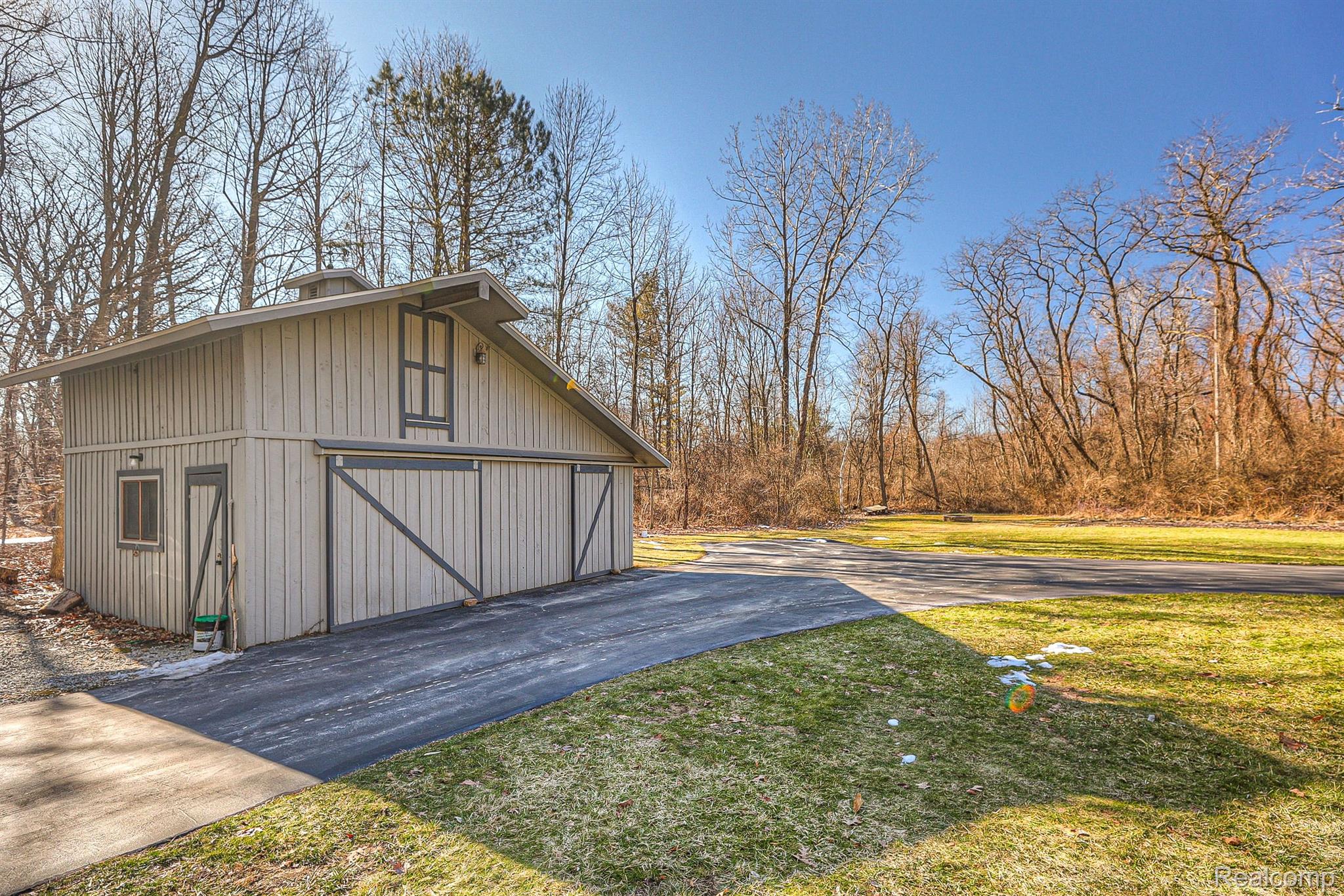 1960 East Gunn Road Rochester, MI 48306 - Photo 36 of 52 Large Two-Level Shed on Spacious Lot