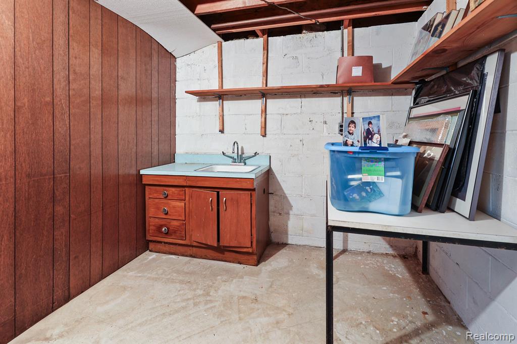 21501 West 13 Mile Road Beverly Hills, MI 48025 - Photo 36 of 44
