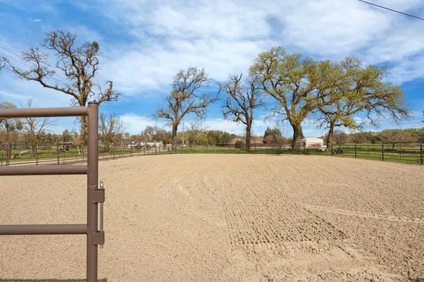 $799,000 | 236 Creek View Lane, Wallace, CA 95254