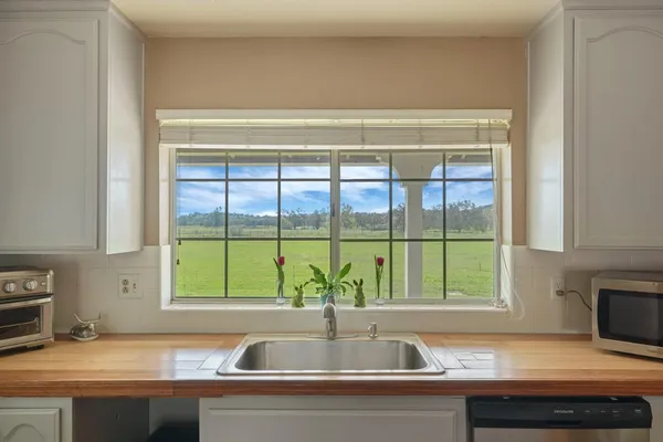 $799,000 | 236 Creek View Lane, Wallace, CA 95254