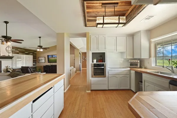 $799,000 | 236 Creek View Lane, Wallace, CA 95254