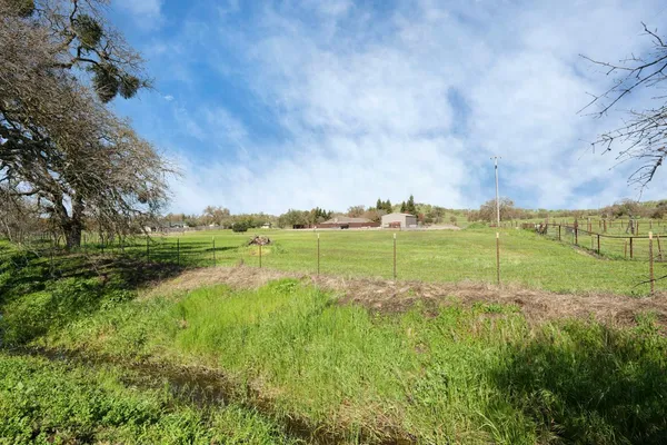 $799,000 | 236 Creek View Lane, Wallace, CA 95254