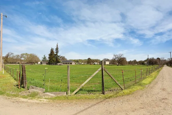 $799,000 | 236 Creek View Lane, Wallace, CA 95254