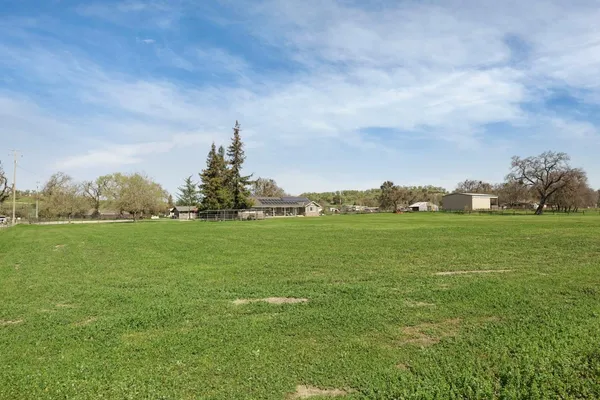 $799,000 | 236 Creek View Lane, Wallace, CA 95254