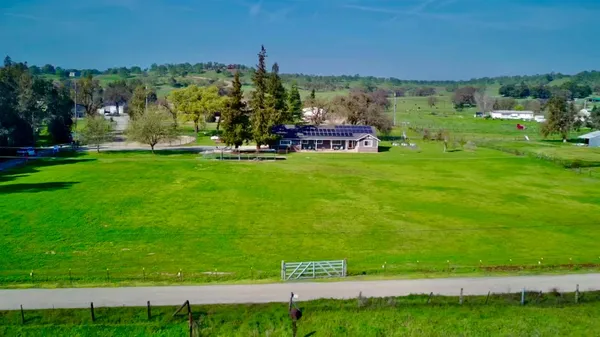 $799,000 | 236 Creek View Lane, Wallace, CA 95254