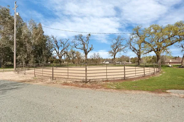 $799,000 | 236 Creek View Lane, Wallace, CA 95254