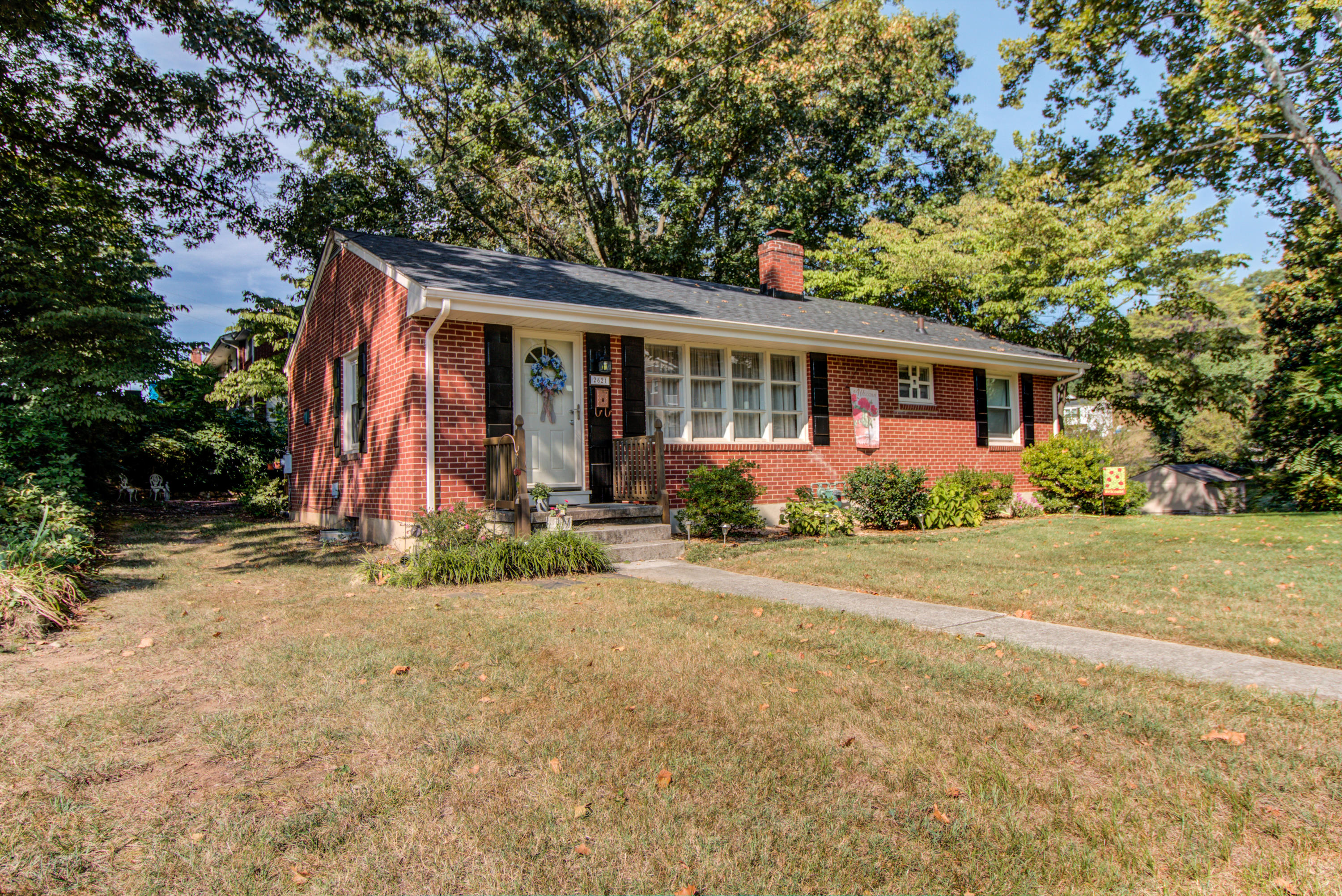 2621 Spring Road Southwest Roanoke, VA 24015 - Photo 3 of 27 _MG_6324_5_6_7_8