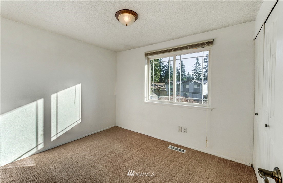 2117 Timber Trail Bothell, WA 98012 - Photo 11 of 25