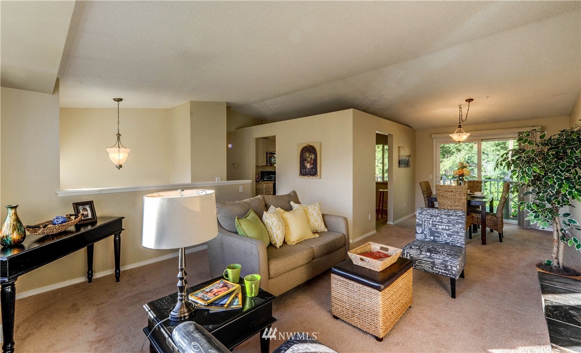 2117 Timber Trail Bothell, WA 98012 - Photo 4 of 25